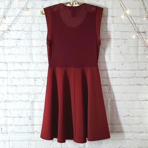 MM Couture Miss Me Merlot Wine Cranberry Sleeveless Sheer Back Midi Dress Size M - Picture 12 of 13